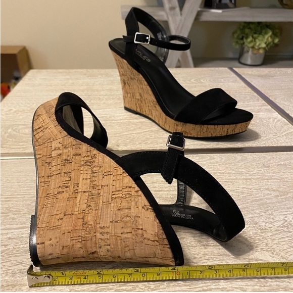Charles David wedges bought from Nordstrom.  Size 7 - Picture 4 of 4